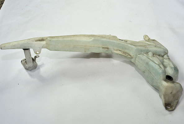 ford cıkma yedek c.max cam su bidonu